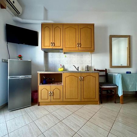 Villa Mihal Apartments Ksamil Eksteriør billede