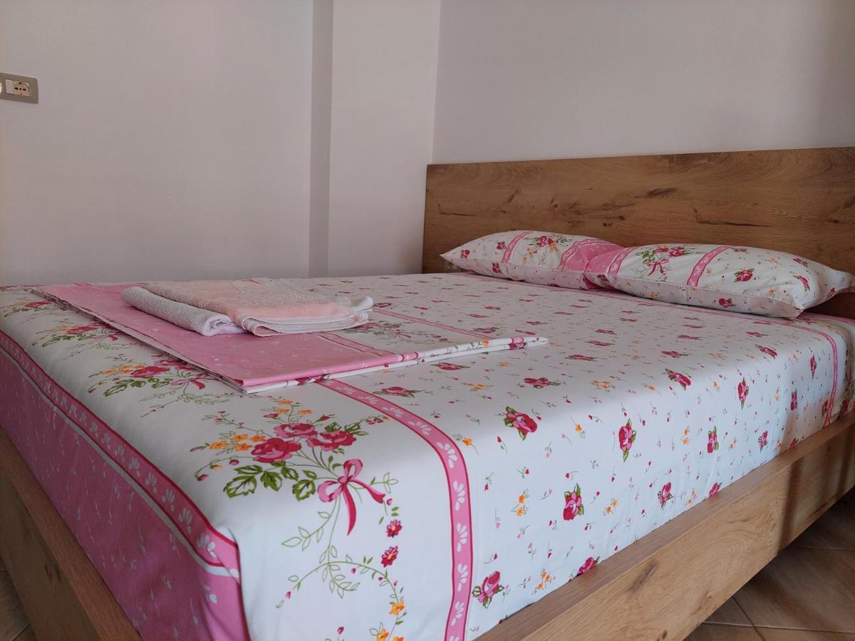 Villa Mihal Apartments Ksamil Eksteriør billede