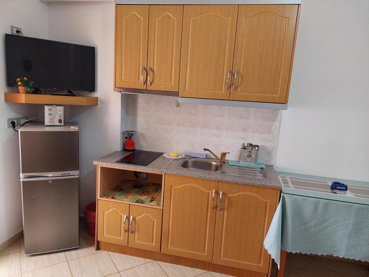 Villa Mihal Apartments Ksamil Eksteriør billede