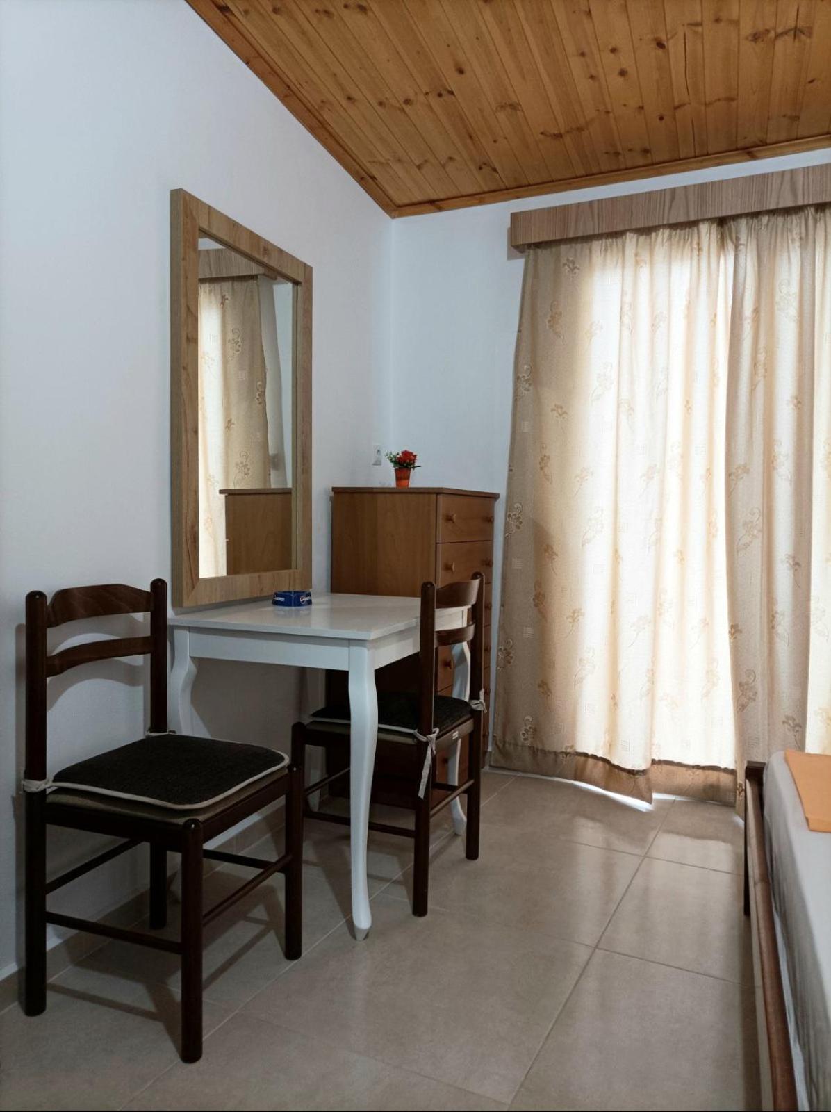 Villa Mihal Apartments Ksamil Eksteriør billede