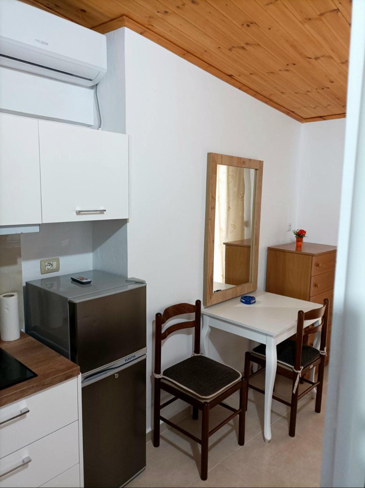 Villa Mihal Apartments Ksamil Eksteriør billede