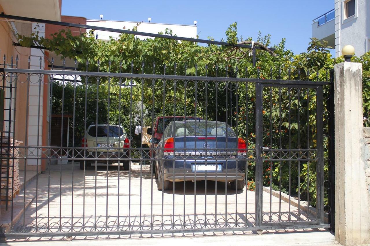 Villa Mihal Apartments Ksamil Eksteriør billede